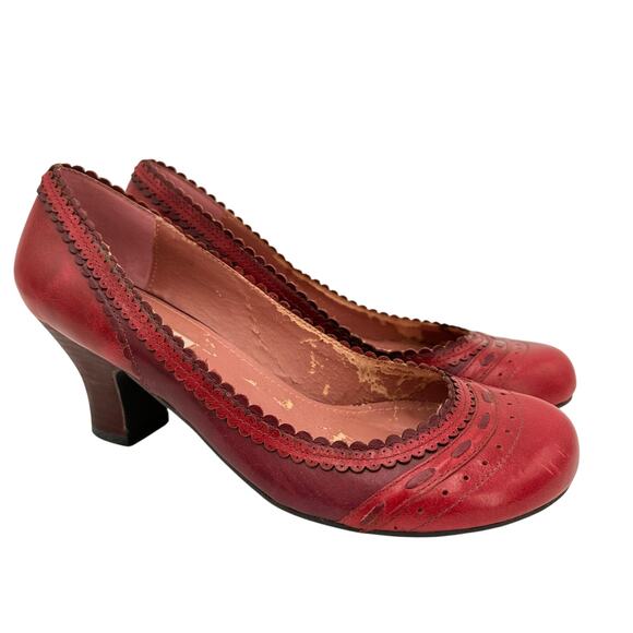 Steve Madden Red Vaniity Mary Jane Round Toe Pumps Size 8 - Picture 1 of 8
